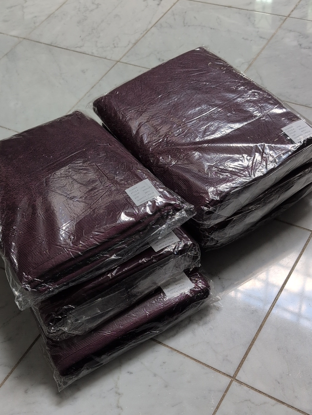 Scandia Set Of 6 Bath Towels. Bordeaux Color. New In Packaging